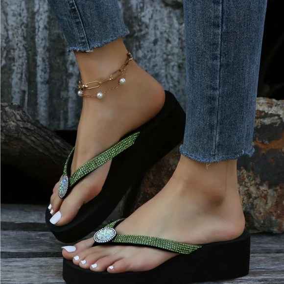 Elegant Black and Gold Women's Sandals with Gorgeous Rhinestones - Picture 7 of 9